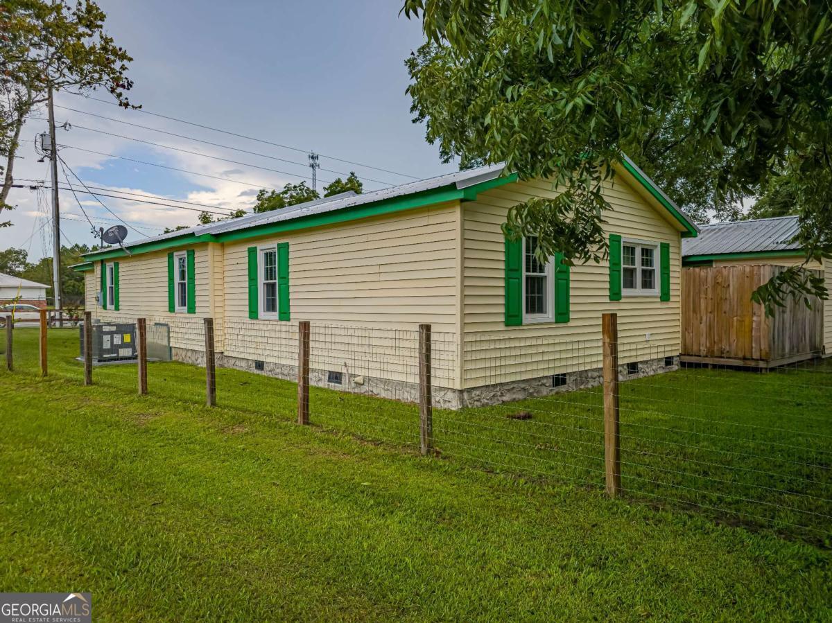 2242 Highway 82 Enigma, GA 31749 - Photo 43 of 47