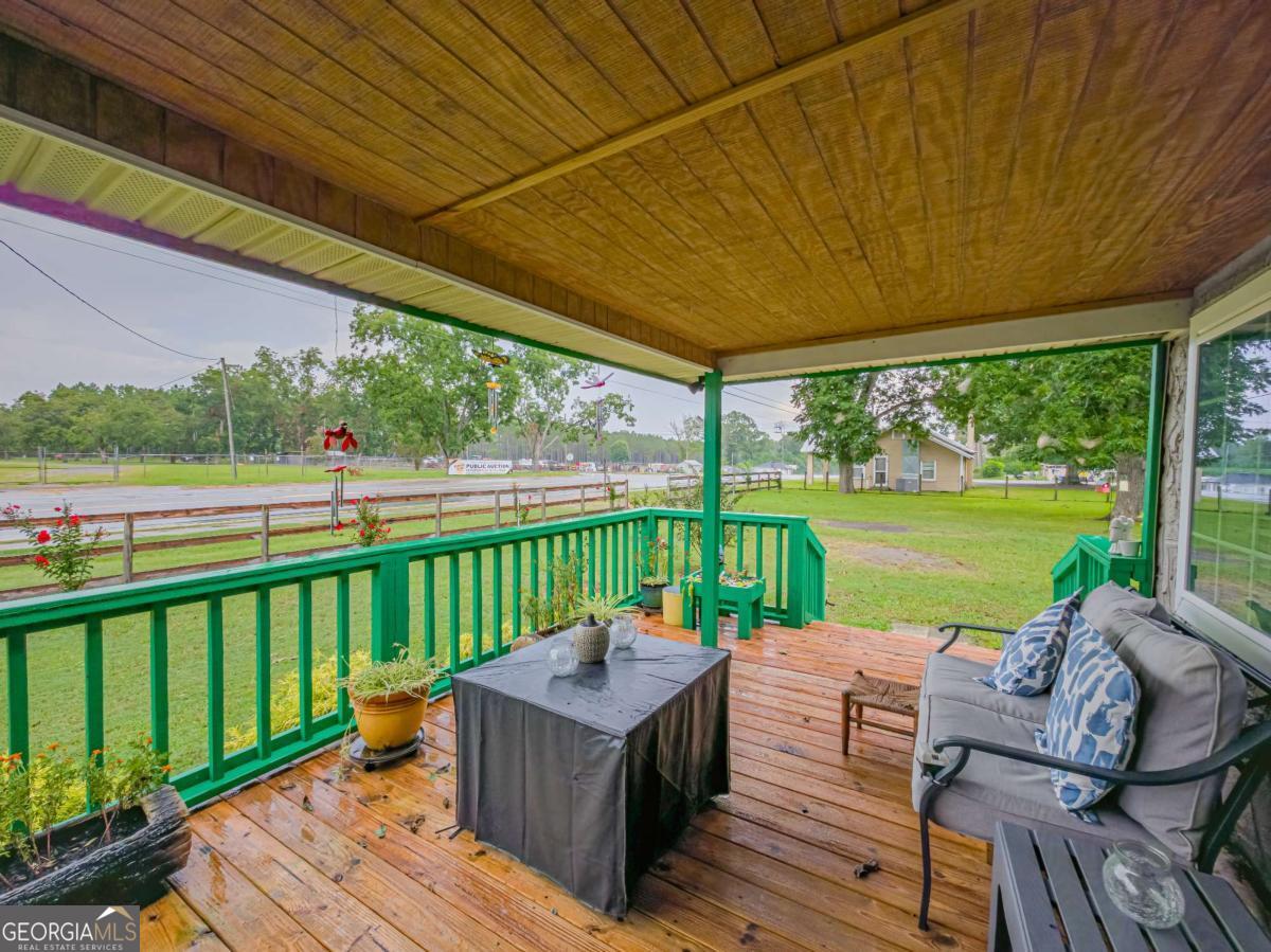 2242 Highway 82 Enigma, GA 31749 - Photo 5 of 47