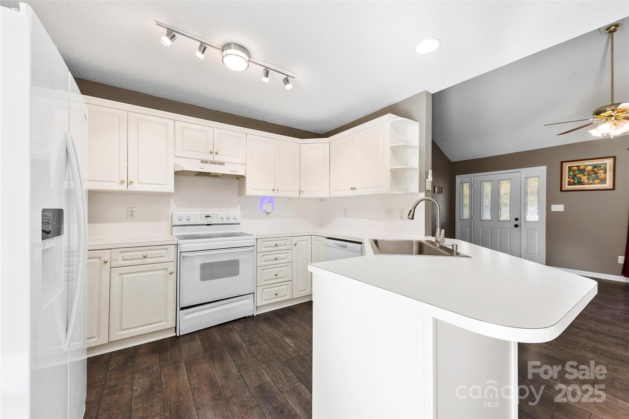 1419 Dove Landing Road York, SC 29745 - Photo 9 of 26 Gallery Image 9