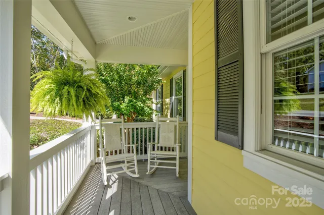 a view of a garage room