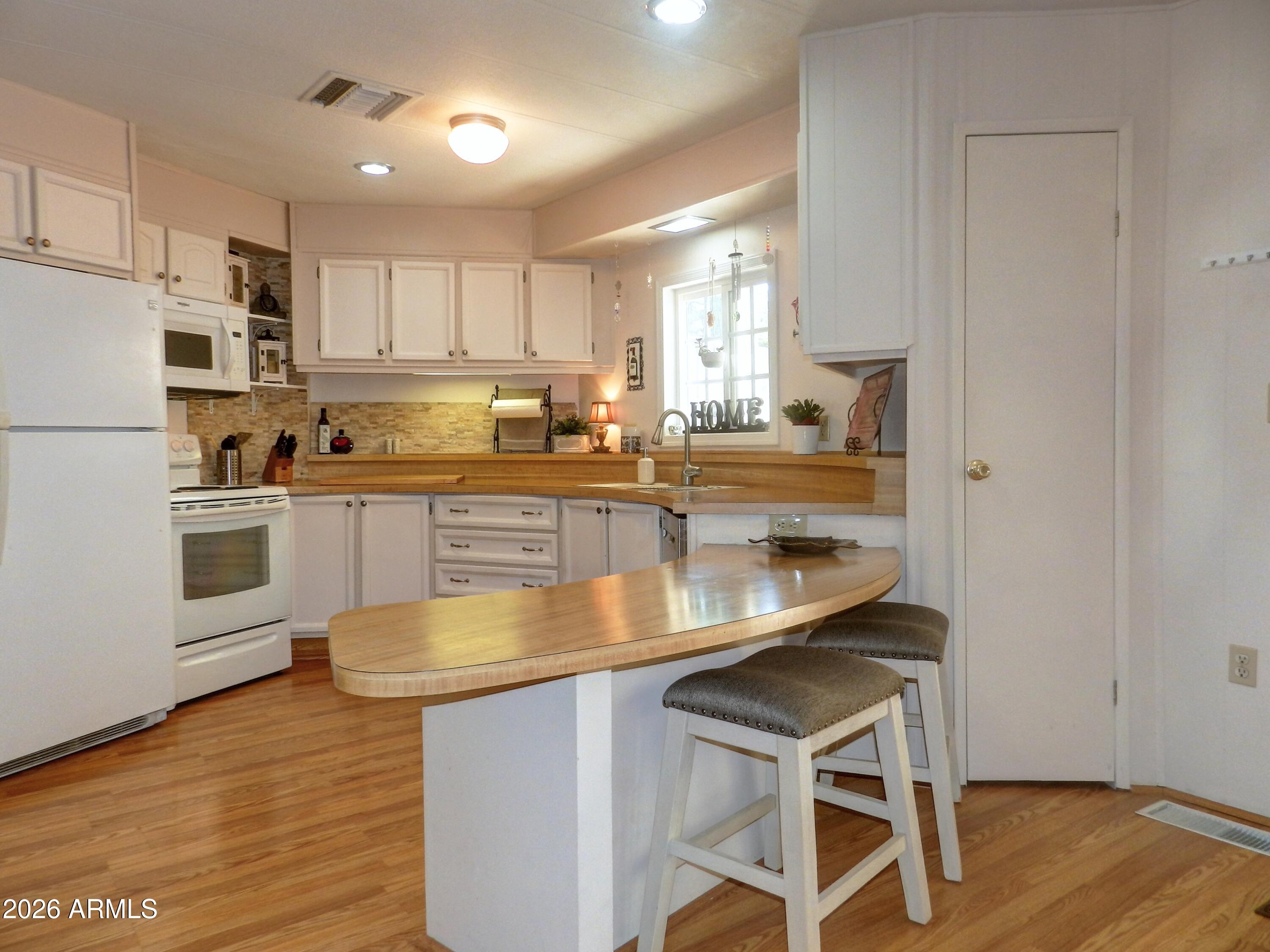 6770 West State Rte 89A, Unit 5 Sedona, AZ 86336 - Photo 5 of 27 Kitchen