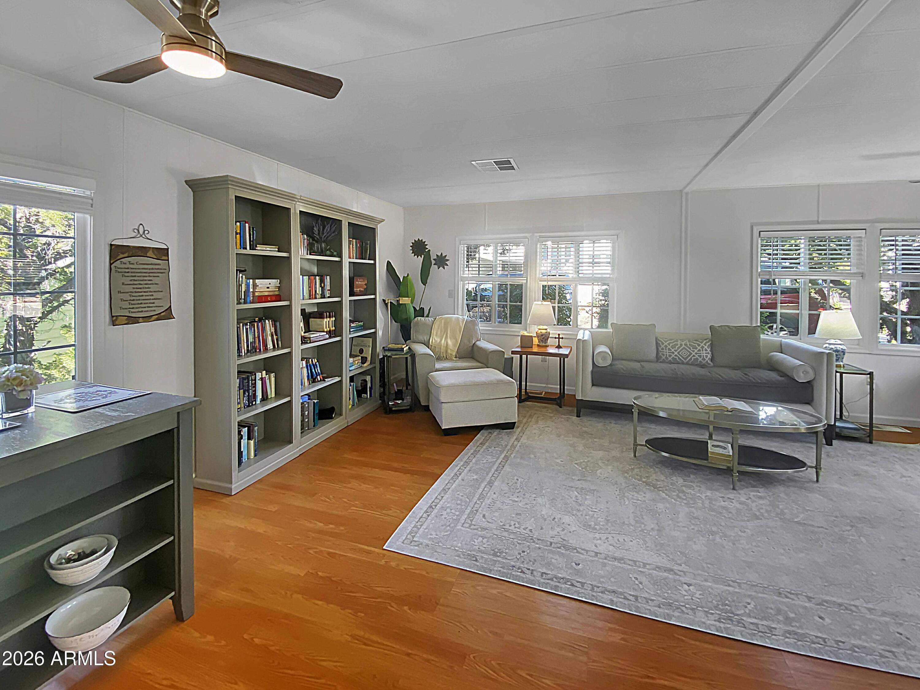 6770 West State Rte 89A, Unit 5 Sedona, AZ 86336 - Photo 10 of 27 Beautiful and Open Living Room
