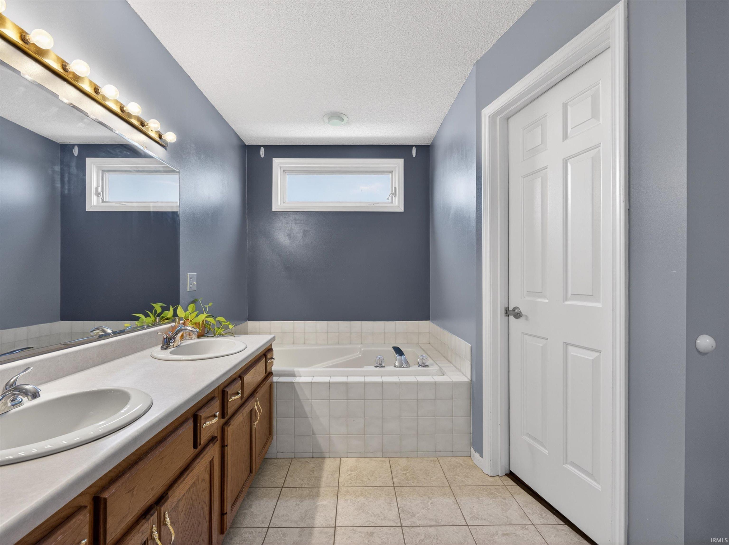 5103 Holly Oak Road Fort Wayne, IN 46845 - Photo 22 of 36