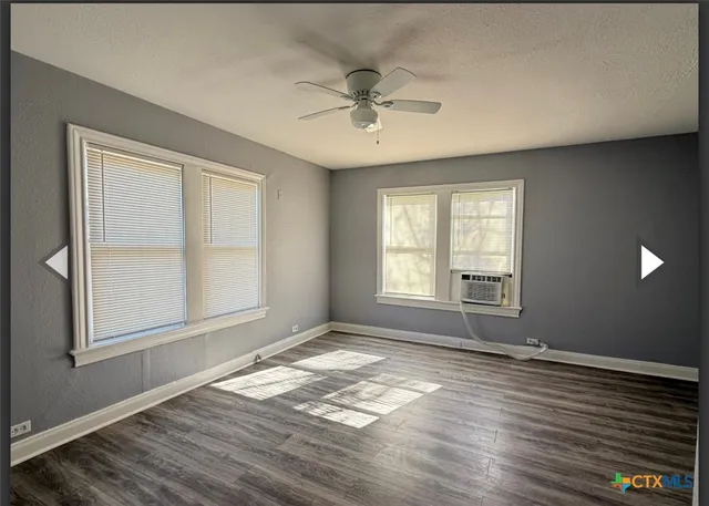 $1,250 | 1003 East Sabine Street, Victoria, TX 77901