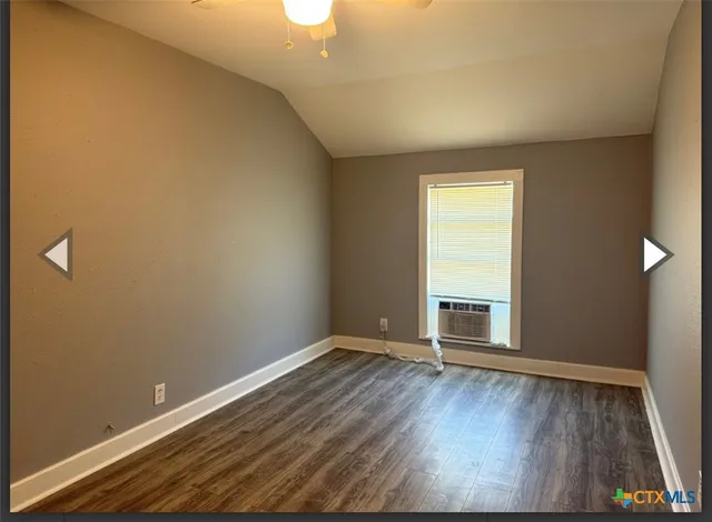 $1,250 | 1003 East Sabine Street, Victoria, TX 77901