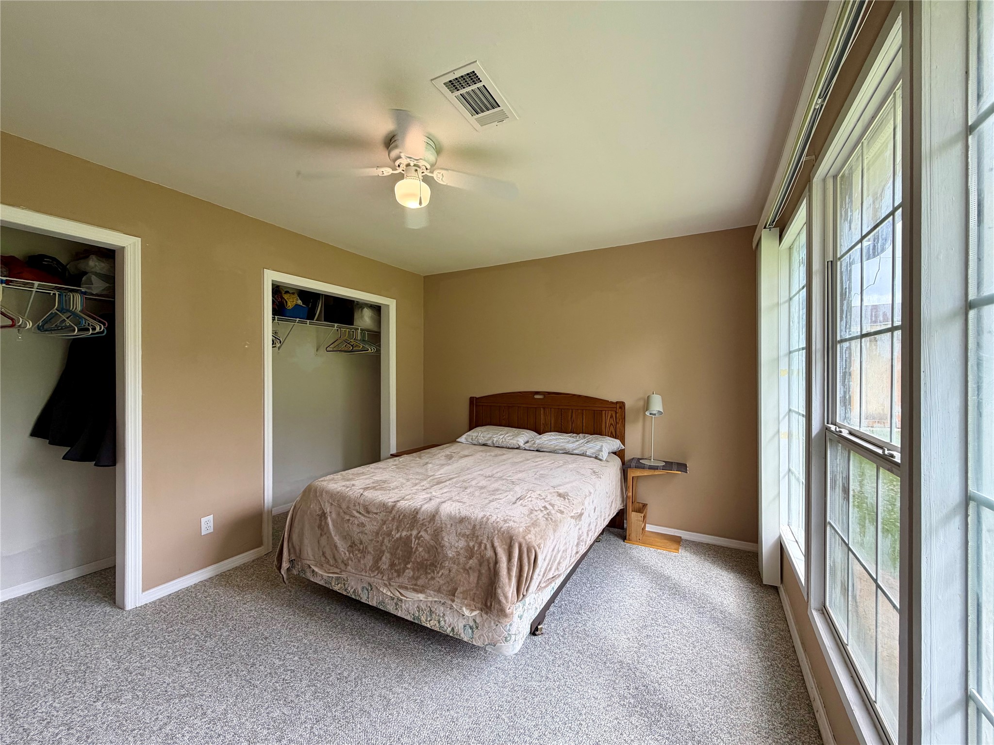 114 Edgewater Street Clute, TX 77531 - Photo 19 of 38