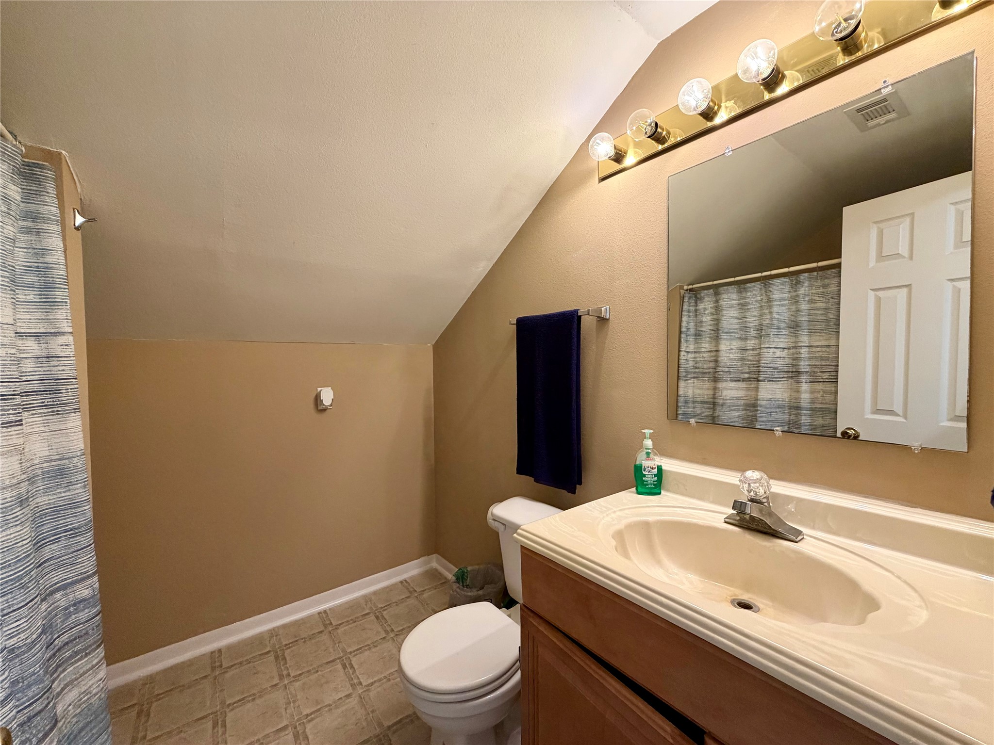 114 Edgewater Street Clute, TX 77531 - Photo 26 of 38