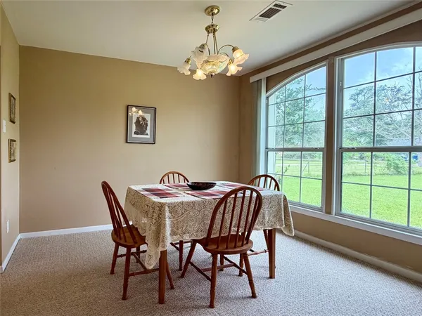 $215,000 | 114 Edgewater Street, Clute, TX 77531