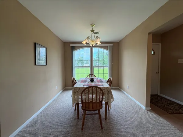 $215,000 | 114 Edgewater Street, Clute, TX 77531