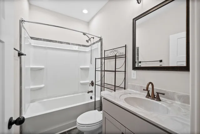 $2,300 | 830 Snapdragon Court, Clarksville, TN 37042