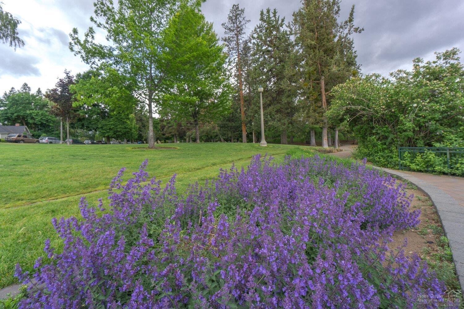 924 Northwest Riverside Boulevard Bend, OR 97703 - Photo 16 of 17 Additional Photo