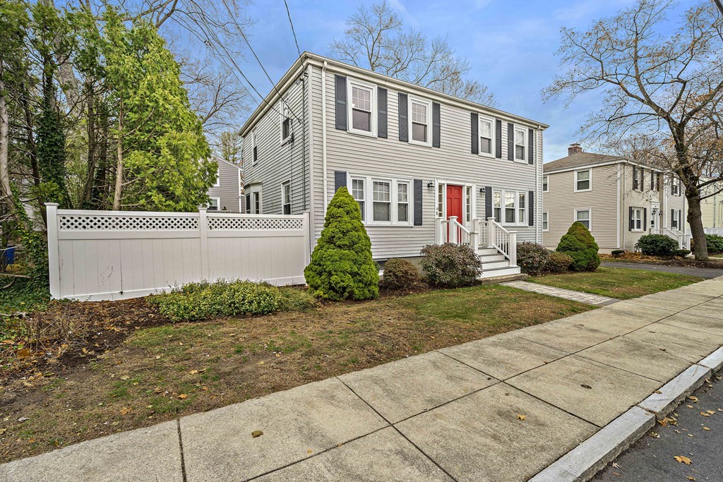 32 Paragon Road Boston, MA 02132 - Photo 3 of 16 Gallery Image 3
