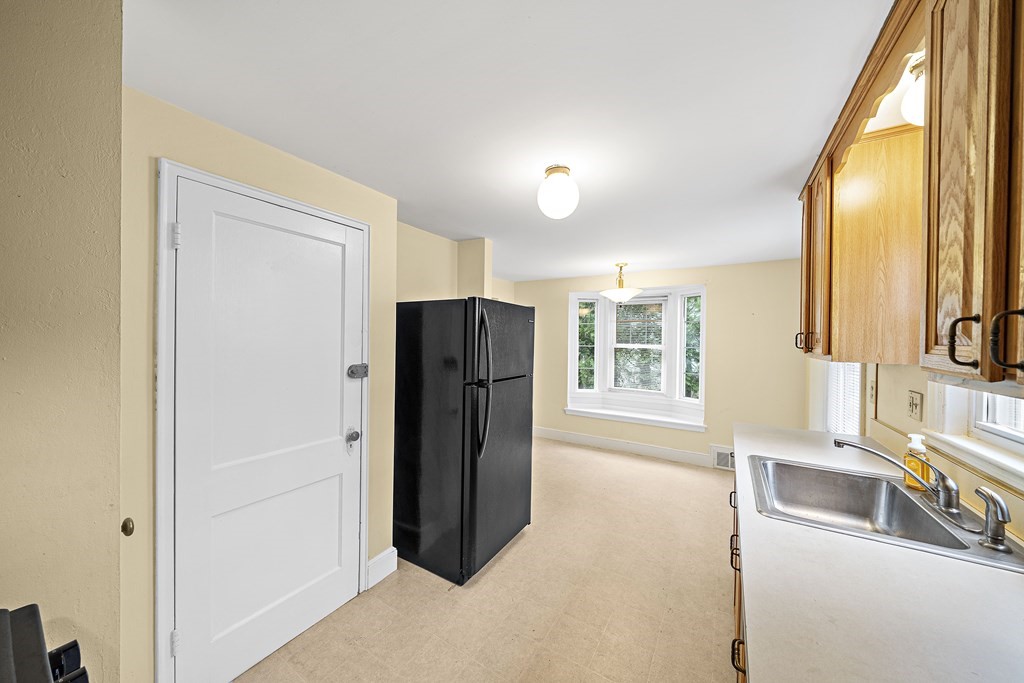 32 Paragon Road Boston, MA 02132 - Photo 6 of 16 Gallery Image 6