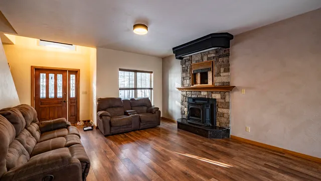 $549,900 | N5532 Spring Creek Road, Manawa, WI 54949