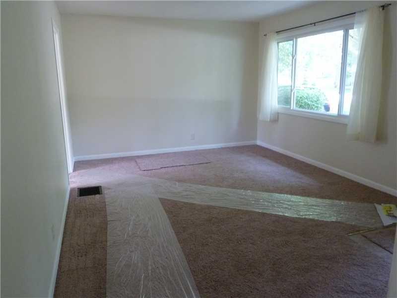 2104 Ruth Drive Indianapolis, IN 46240 - Photo 3 of 23 Gallery Image 3