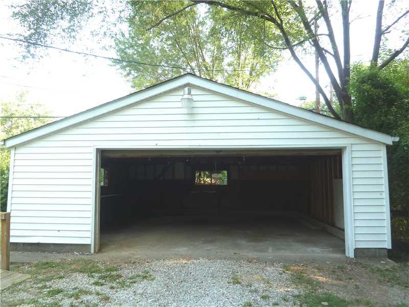 2104 Ruth Drive Indianapolis, IN 46240 - Photo 22 of 23 Gallery Image 22