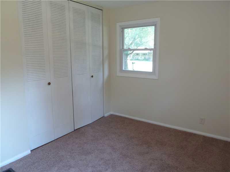 2104 Ruth Drive Indianapolis, IN 46240 - Photo 7 of 23 Gallery Image 7
