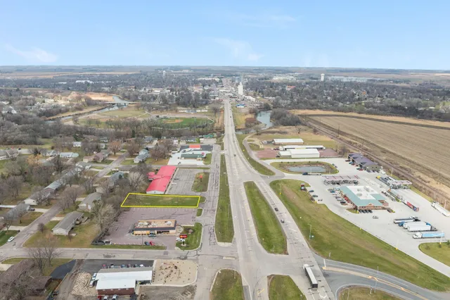 $138,900 | 240 3rd Avenue South, Windom, MN 56101