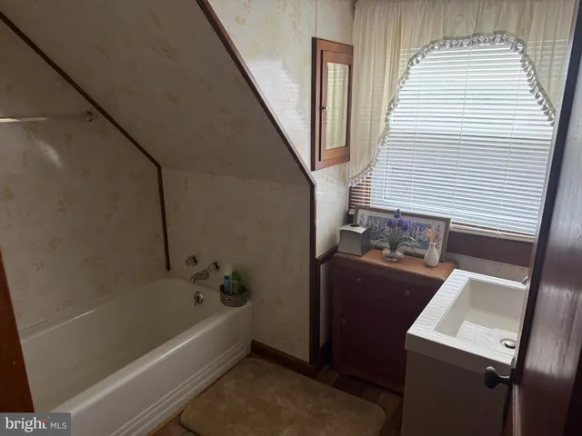 $2,700 | 7246 Sperryville Pike, Boston, VA 22713