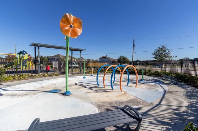 $1,900 | 1218 Colt Canyon Drive, Alvin, TX 77511