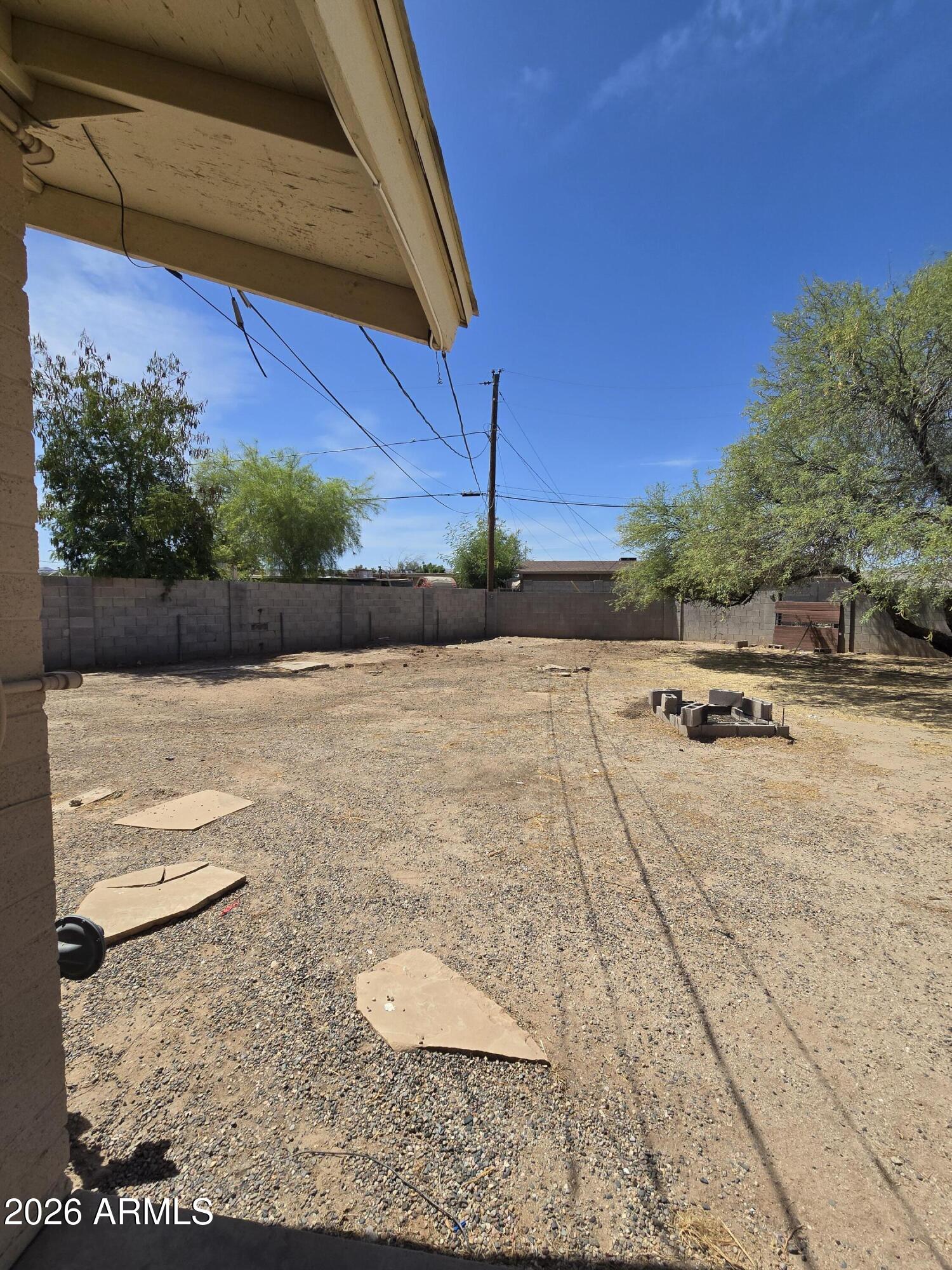 517 West Grove Street Phoenix, AZ 85041 - Photo 14 of 17