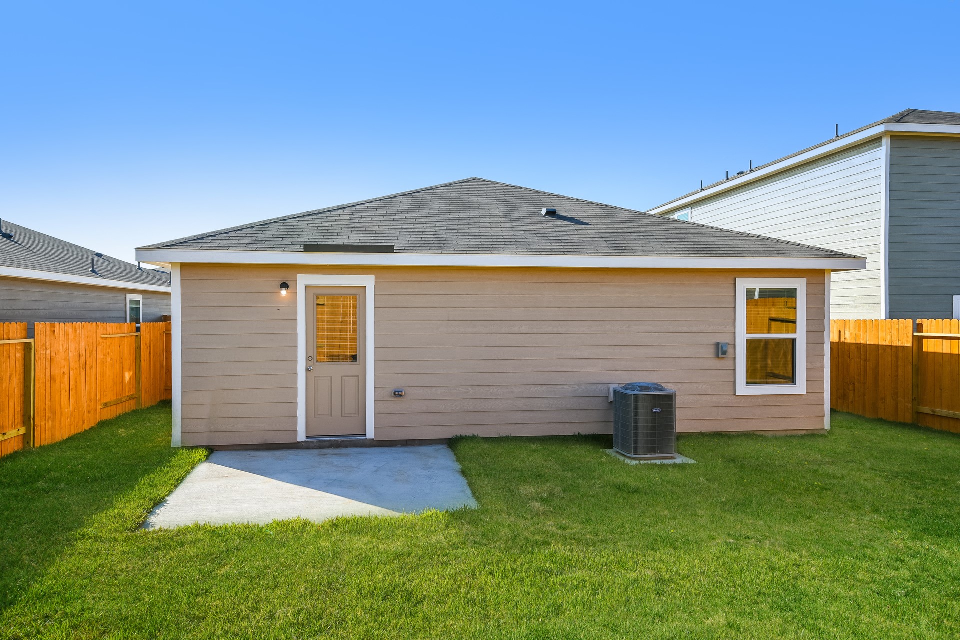 28041 Irving Drive Magnolia, TX 77355 - Photo 14 of 16 a front view of house with yard