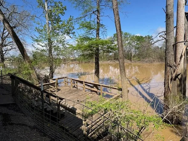 $130,000 | 6207 Lake Mary Road, Woodville, MS 39669