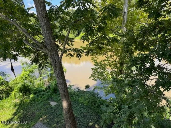 $130,000 | 6207 Lake Mary Road, Woodville, MS 39669