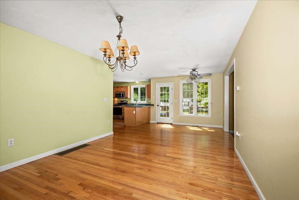 20 Hilltop Farm Road Auburn, MA 01501 - Photo 10 of 40