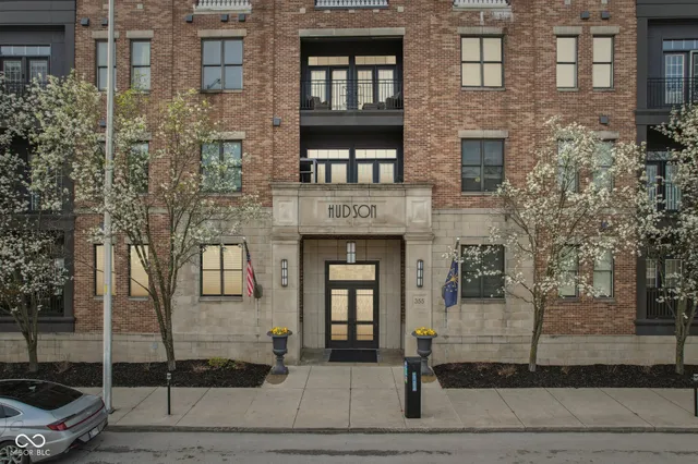 $519,900 | 355 East Ohio Street, Unit 309, Indianapolis, IN 46204