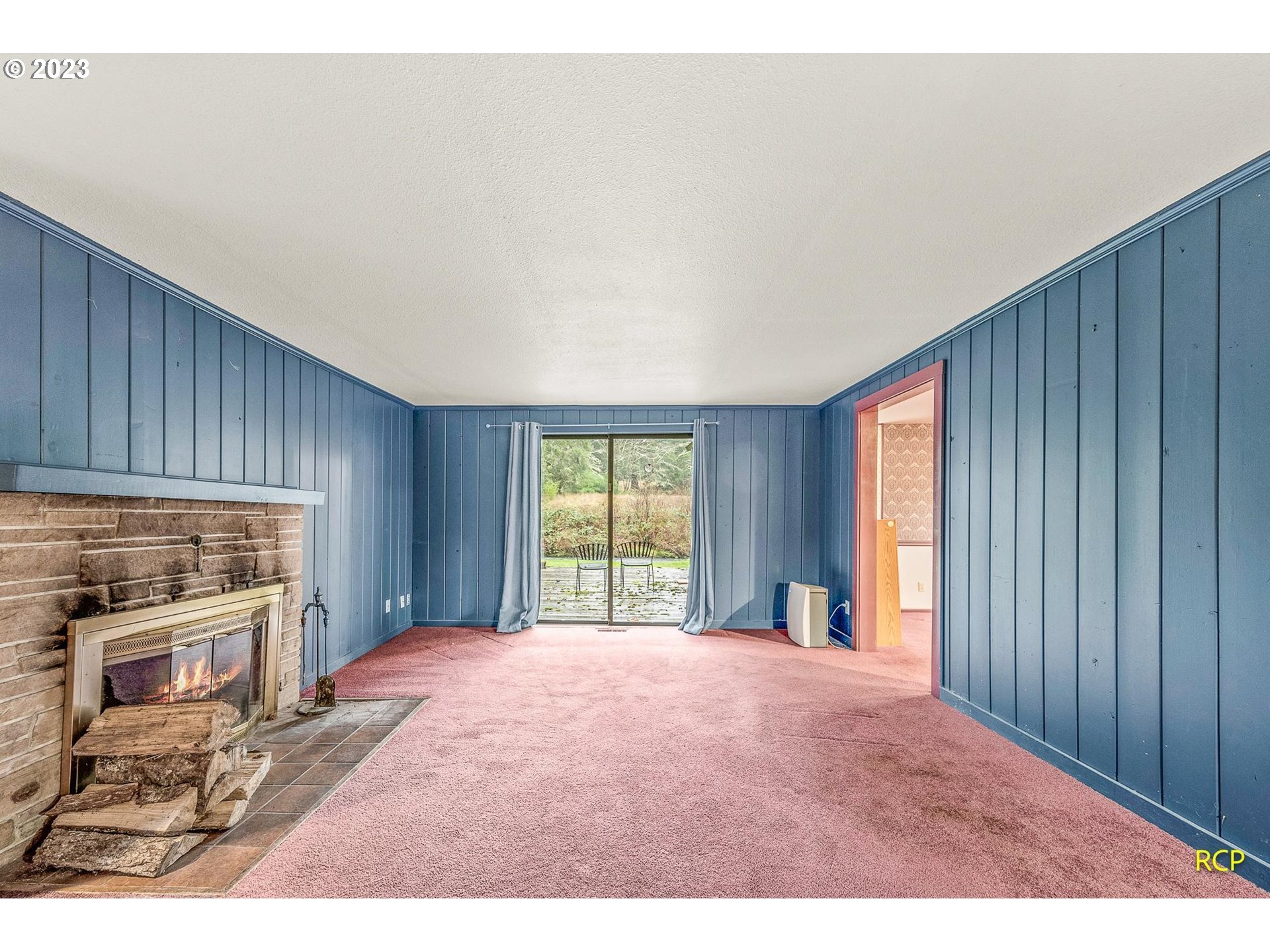 33638 Beerman Creek Road Seaside, OR 97138 - Photo 16 of 32 Living Room