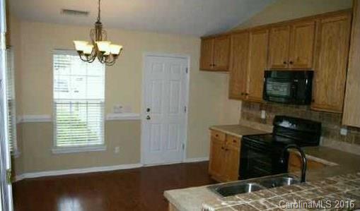 5020 Deerton Road Charlotte, NC 28269 - Photo 2 of 5