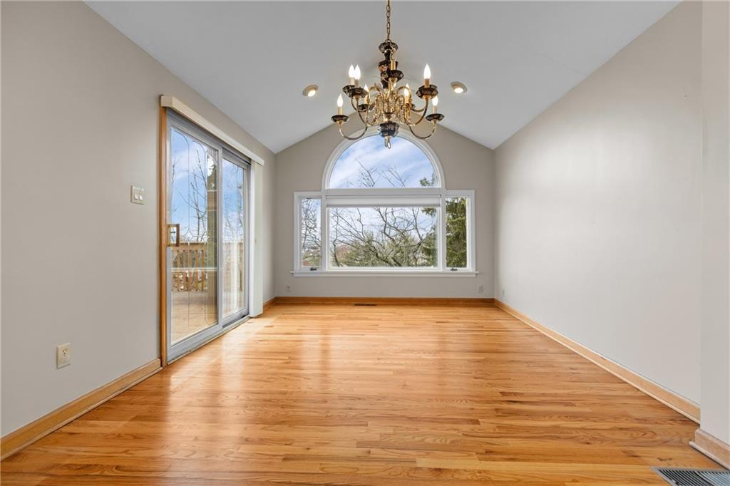 4148 Beehner Road Pittsburgh, PA 15217 - Photo 13 of 29 Gallery Image 13