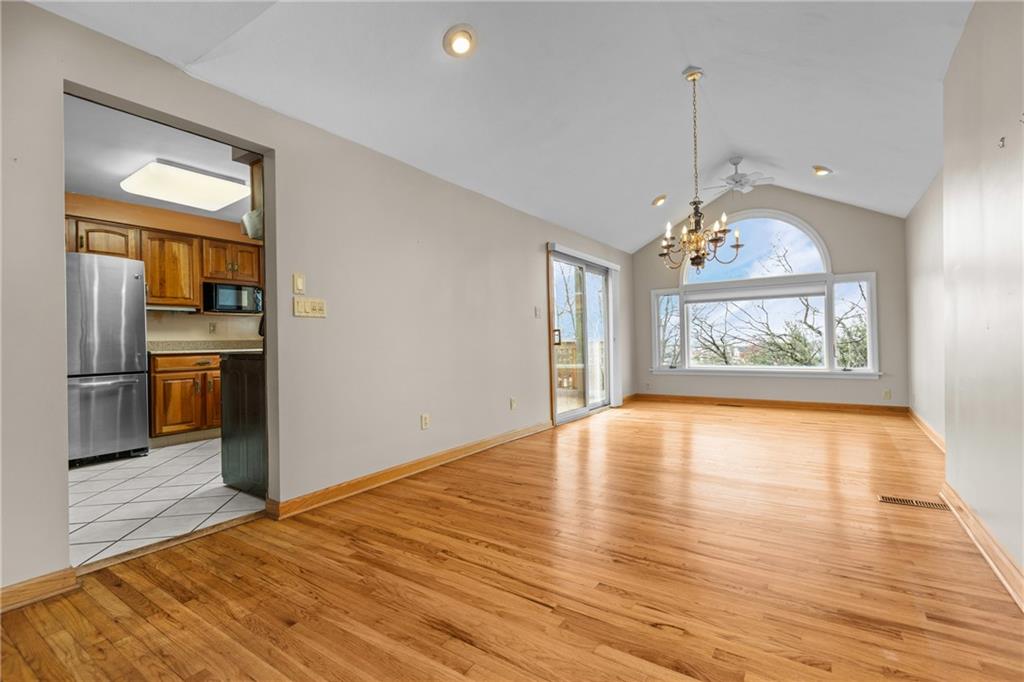 4148 Beehner Road Pittsburgh, PA 15217 - Photo 15 of 29 Gallery Image 15