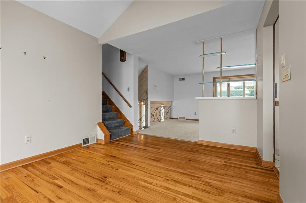4148 Beehner Road Pittsburgh, PA 15217 - Photo 16 of 29 Gallery Image 16