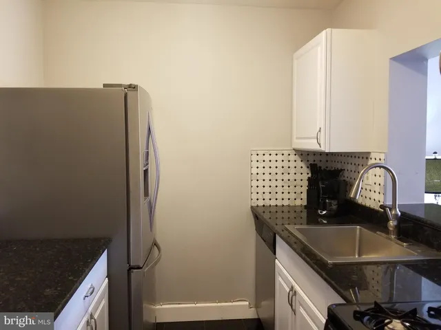 $2,200 | 1021 Arlington Boulevard, Unit 904, Arlington, VA 22209