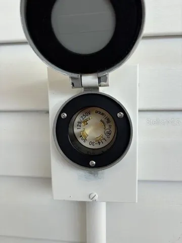 $224,500 | 15712 Brookridge Boulevard, Brooksville, FL 34613