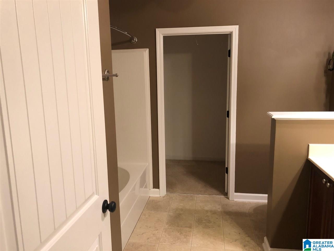 2525 Ridgemont Drive Birmingham, AL 35244 - Photo 15 of 17