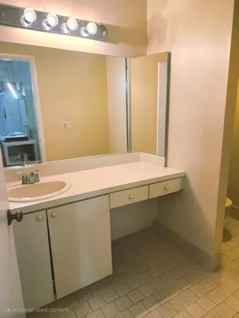 $2,400 | 63 Meadows Drive, Unit 6C, Boynton Beach, FL 33436