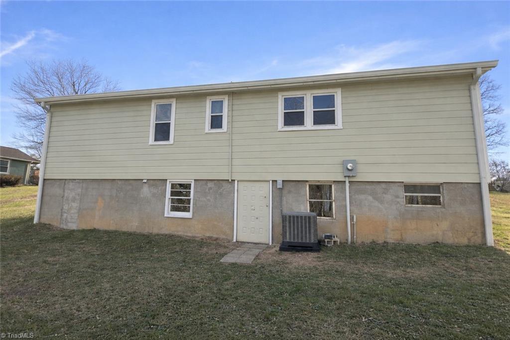 333 Sandy Flats Road North Wilkesboro, NC 28659 - Photo 14 of 16