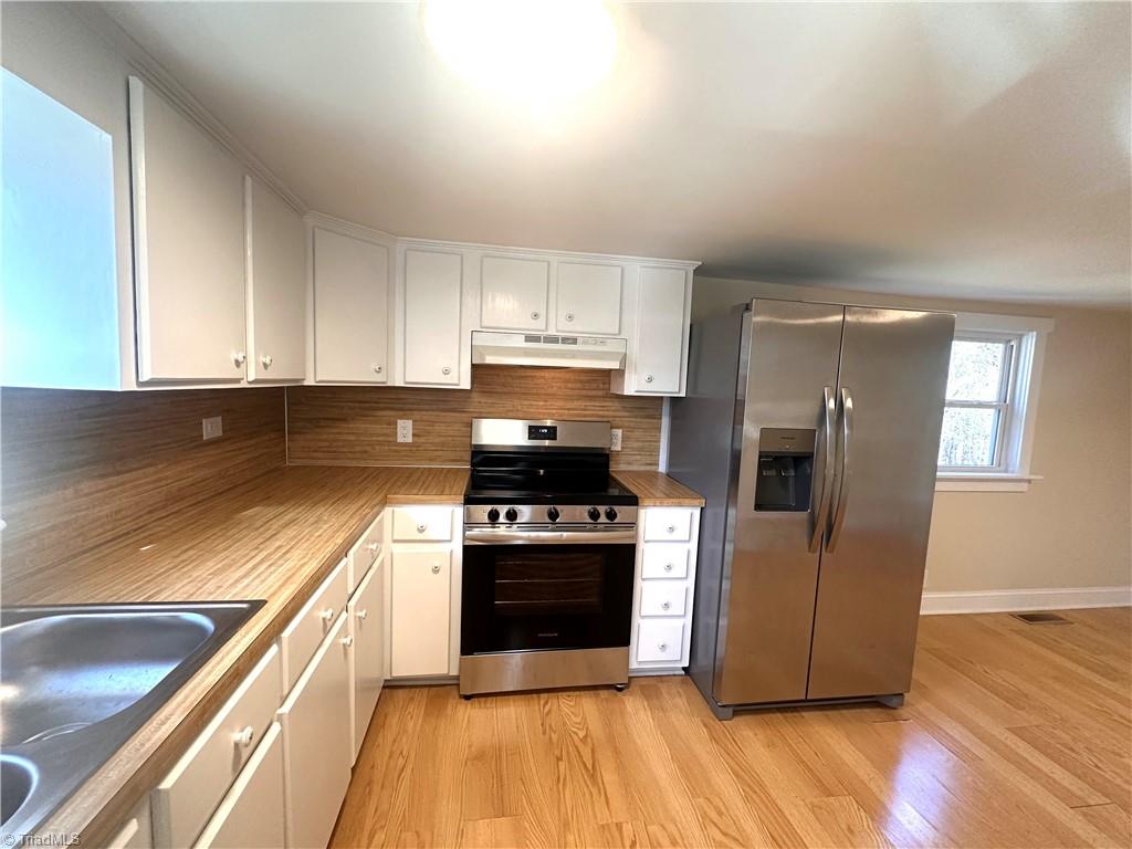 333 Sandy Flats Road North Wilkesboro, NC 28659 - Photo 7 of 16 Kitchen