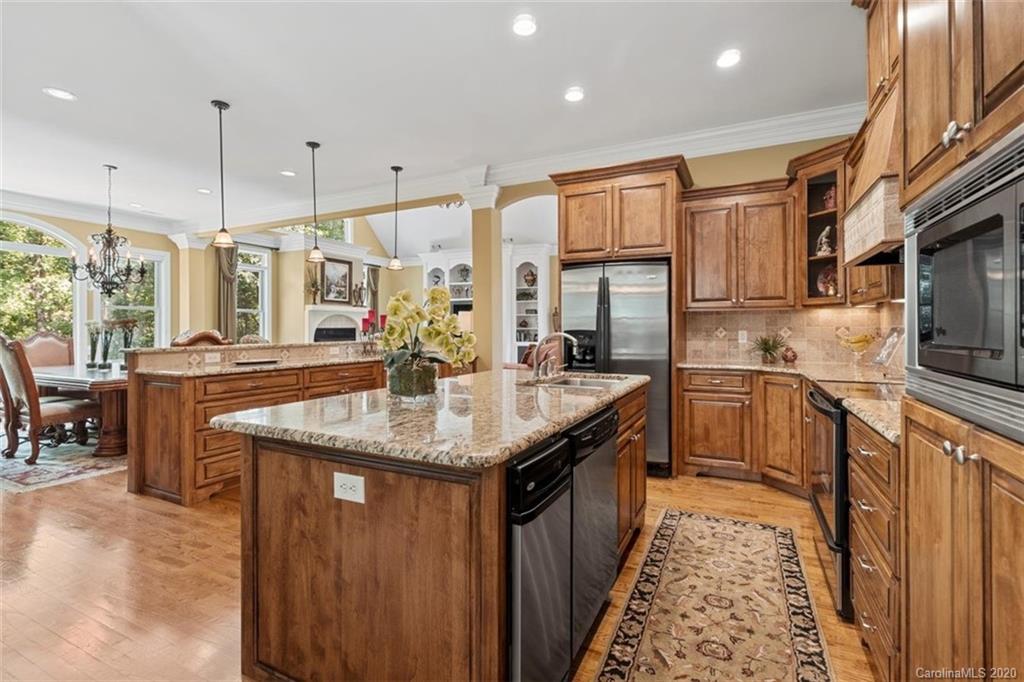 425 Hendon Row Fort Mill, SC 29715 - Photo 12 of 47 Gallery Image 12