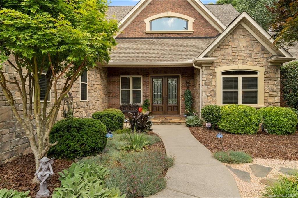 425 Hendon Row Fort Mill, SC 29715 - Photo 3 of 47 Gallery Image 3