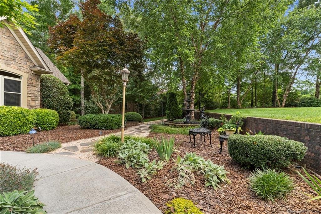 425 Hendon Row Fort Mill, SC 29715 - Photo 4 of 47 Gallery Image 4
