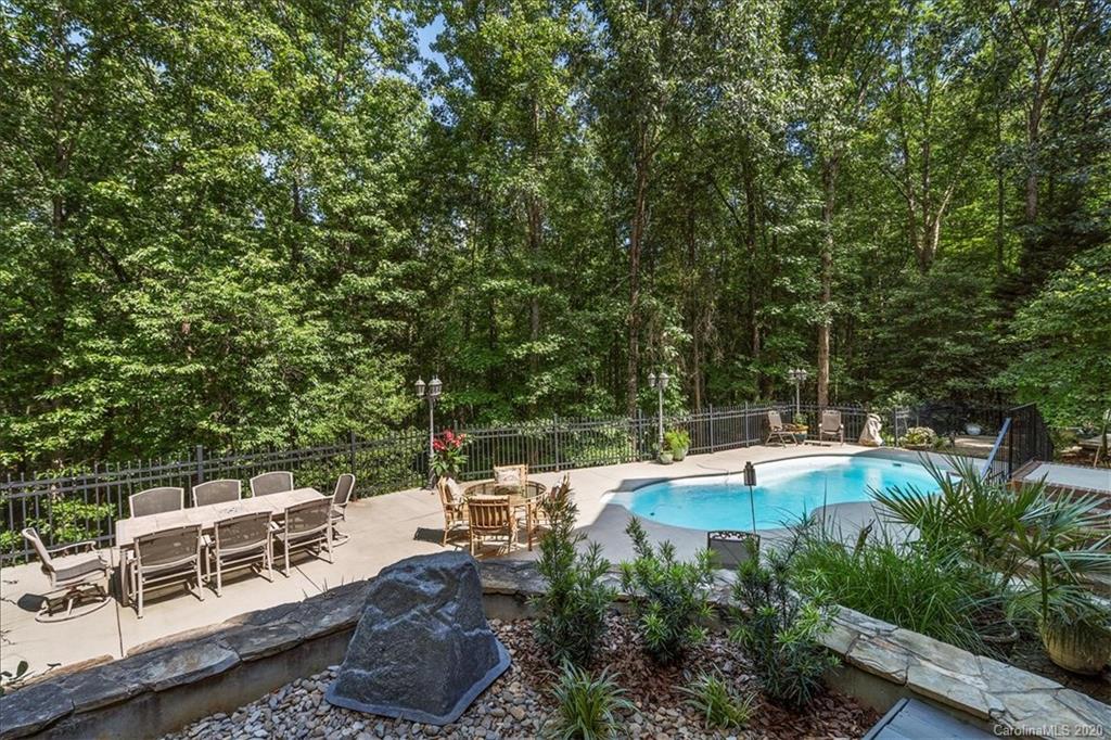 425 Hendon Row Fort Mill, SC 29715 - Photo 33 of 47 Gallery Image 33