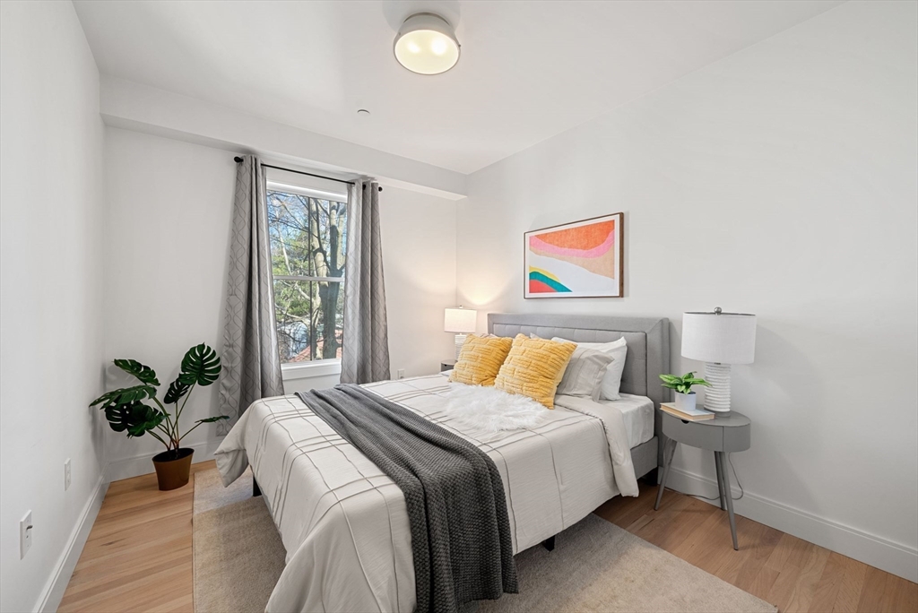 138 Centre Street, Unit 3 Boston, MA 02124 - Photo 21 of 31