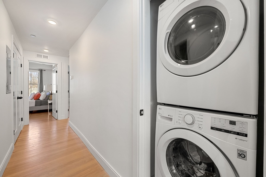 138 Centre Street, Unit 3 Boston, MA 02124 - Photo 24 of 31