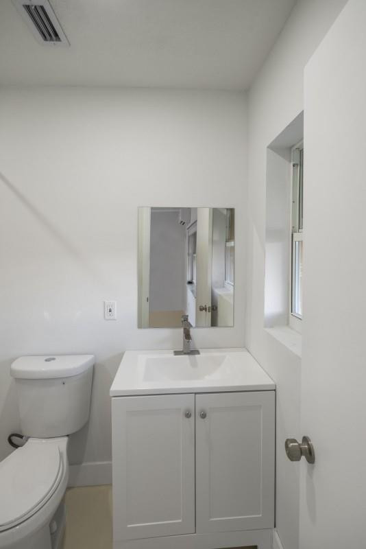 1219 Northwest 33rd Street, Unit B Miami, FL 33142 - Photo 6 of 6 Photo 6