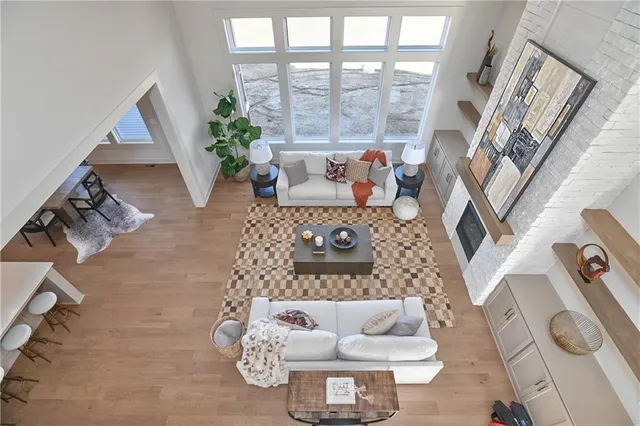 $827,235 | 6039 Apache Drive, Shawnee, KS 66226