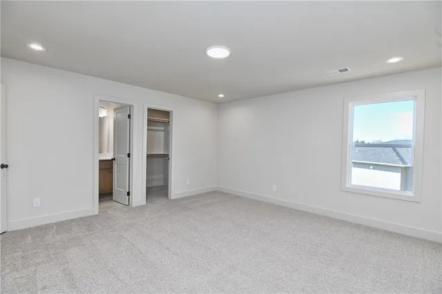 $827,235 | 6039 Apache Drive, Shawnee, KS 66226